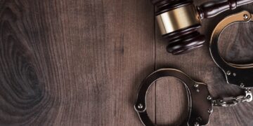 handcuffs-and-judge