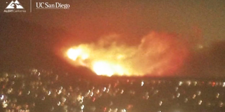 The Eaton Fire has burned hundreds of acres near Altadena on Jan. 7, 2025. (Alert California)